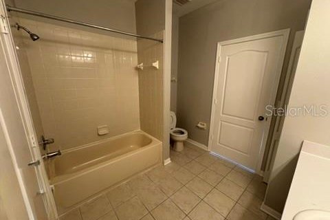 Touwnhouse à louer à Tampa, Floride: 3 chambres, 149.2 m2 № 2329415 - photo 18