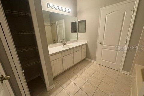 Touwnhouse à louer à Tampa, Floride: 3 chambres, 149.2 m2 № 2329415 - photo 17
