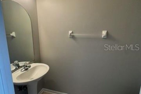 Touwnhouse à louer à Tampa, Floride: 3 chambres, 149.2 m2 № 2329415 - photo 13