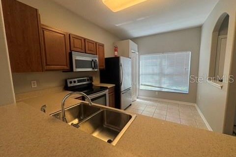 Touwnhouse à louer à Tampa, Floride: 3 chambres, 149.2 m2 № 2329415 - photo 9
