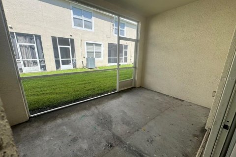 Touwnhouse à louer à Tampa, Floride: 3 chambres, 149.2 m2 № 2329415 - photo 2