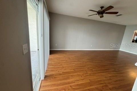 Touwnhouse à louer à Tampa, Floride: 3 chambres, 149.2 m2 № 2329415 - photo 11