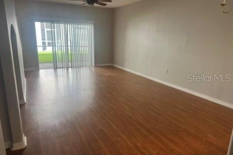 Touwnhouse à louer à Tampa, Floride: 3 chambres, 149.2 m2 № 2329415 - photo 10