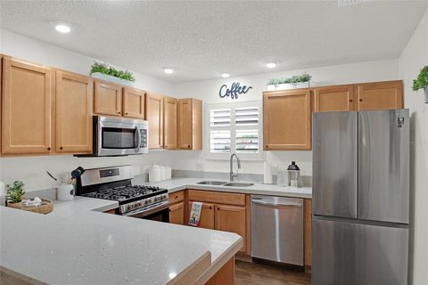 House in The Villages, Florida 3 bedrooms, 115.2 sq.m. № 1826258 - photo 7