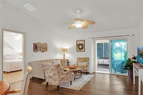 House in The Villages, Florida 3 bedrooms, 115.2 sq.m. № 1826258 - photo 3