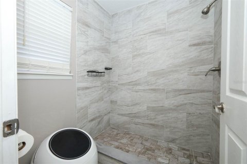 House in Orlando, Florida 3 bedrooms, 108.23 sq.m. № 2216364 - photo 20