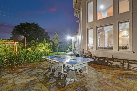 House in Plantation, Florida 8 bedrooms, 482.44 sq.m. № 2339911 - photo 30