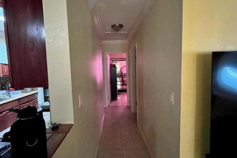 Casa en venta en Deerfield Beach, Florida, 4 dormitorios, 117.89 m2 № 2245872 - foto 15