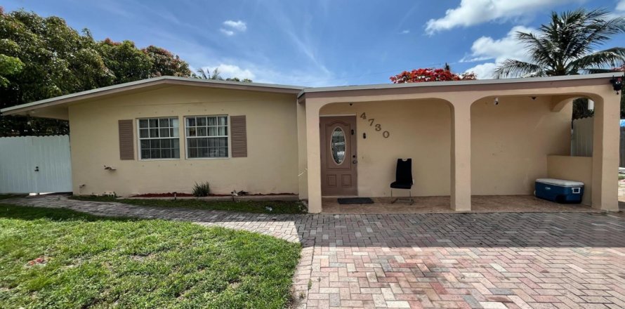 Casa en Deerfield Beach, Florida 4 dormitorios, 117.89 m2 № 2245872