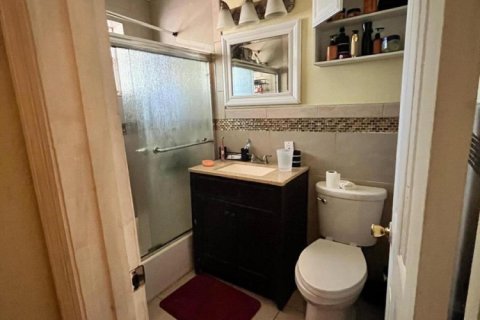 Casa en venta en Deerfield Beach, Florida, 4 dormitorios, 117.89 m2 № 2245872 - foto 13