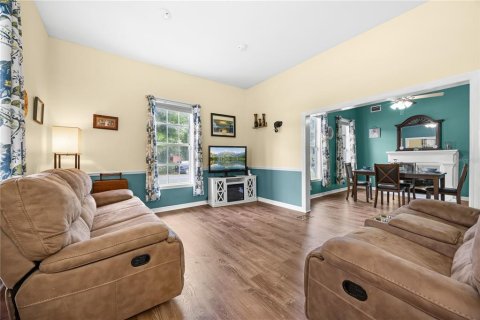 Villa ou maison à vendre à Wellborn, Floride: 4 chambres, 290.23 m2 № 2128939 - photo 4