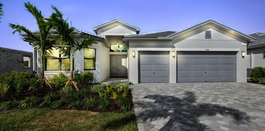 Casa en Port St. Lucie, Florida 3 dormitorios, 255.76 m2 № 2188037