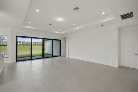 Casa en venta en Port St. Lucie, Florida, 3 dormitorios, 255.76 m2 № 2188037 - foto 15