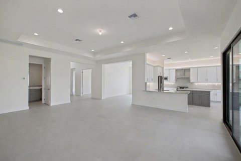 Casa en venta en Port St. Lucie, Florida, 3 dormitorios, 255.76 m2 № 2188037 - foto 14