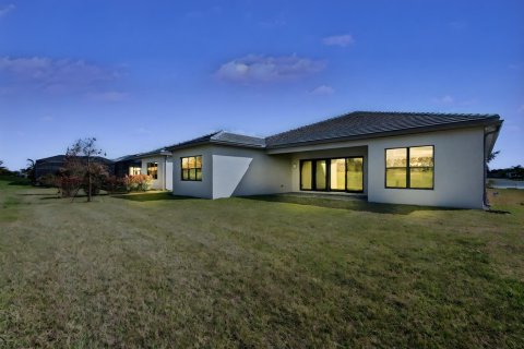 Casa en venta en Port St. Lucie, Florida, 3 dormitorios, 255.76 m2 № 2188037 - foto 29