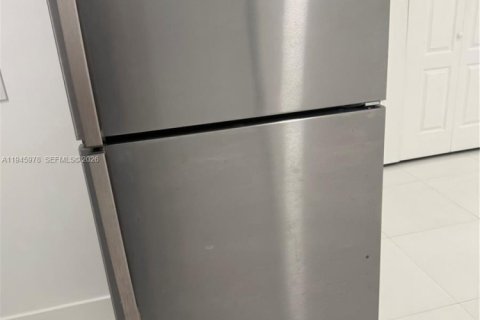 Immobilier commercial à louer à Miami, Floride: 1 chambre, 159.7 m2 № 2002728 - photo 6