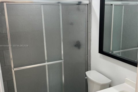 Immobilier commercial à louer à Miami, Floride: 1 chambre, 159.7 m2 № 2002728 - photo 4