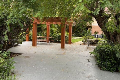 Condominio en alquiler en Sunrise, Florida, 1 dormitorio, 70.05 m2 № 1992040 - foto 19