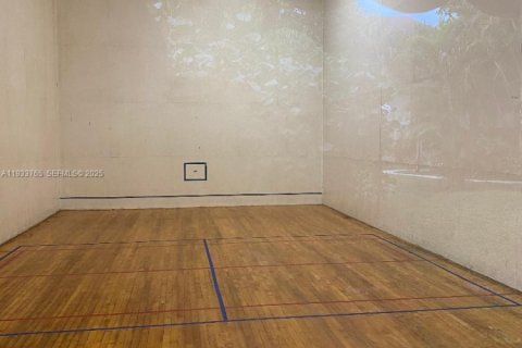 Condominio en alquiler en Sunrise, Florida, 1 dormitorio, 70.05 m2 № 1992040 - foto 21