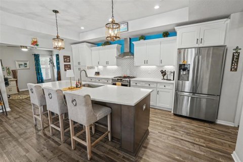 Casa en venta en Spring Hill, Florida, 3 dormitorios, 187.29 m2 № 2216279 - foto 8