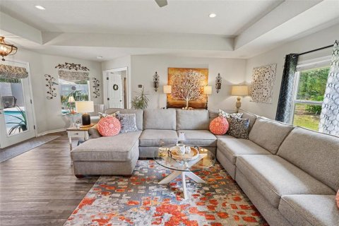 Casa en venta en Spring Hill, Florida, 3 dormitorios, 187.29 m2 № 2216279 - foto 13