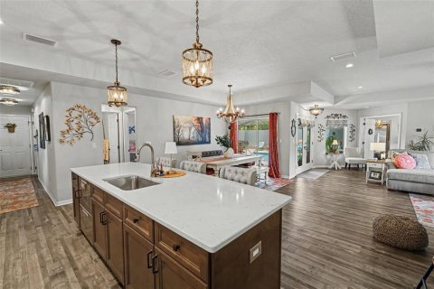 Casa en venta en Spring Hill, Florida, 3 dormitorios, 187.29 m2 № 2216279 - foto 6