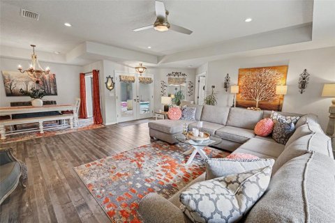 Casa en venta en Spring Hill, Florida, 3 dormitorios, 187.29 m2 № 2216279 - foto 12