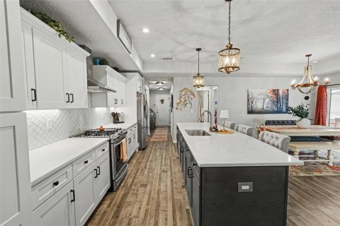 Casa en venta en Spring Hill, Florida, 3 dormitorios, 187.29 m2 № 2216279 - foto 5