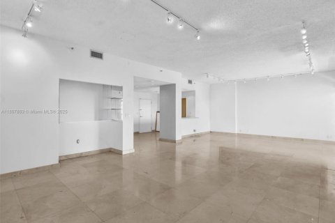 Copropriété à vendre à Aventura, Floride: 2 chambres, 213.49 m2 № 1747960 - photo 14