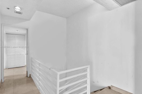 Copropriété à vendre à Aventura, Floride: 2 chambres, 213.49 m2 № 1747960 - photo 29