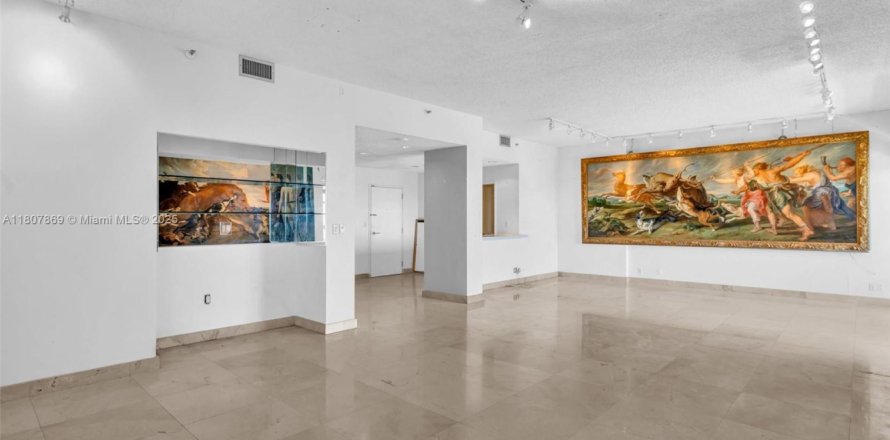 Condo à Aventura, Floride, 2 chambres  № 1747960