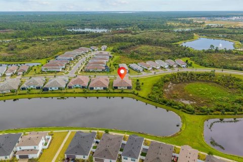 House in Venice, Florida 2 bedrooms, 147.9 sq.m. № 2396289 - photo 3