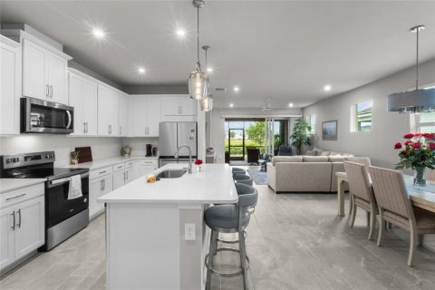 House in Venice, Florida 2 bedrooms, 147.9 sq.m. № 2396289 - photo 6
