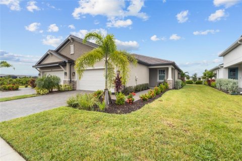 House in Venice, Florida 2 bedrooms, 147.9 sq.m. № 2396289