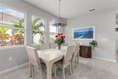 House in Venice, Florida 2 bedrooms, 147.9 sq.m. № 2396289 - photo 14