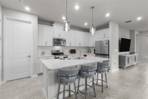 House in Venice, Florida 2 bedrooms, 147.9 sq.m. № 2396289 - photo 8