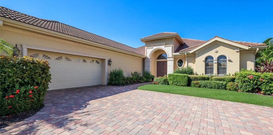 Villa ou maison à Lakewood Ranch, Floride 3 chambres, 302.68 m2 № 2430696