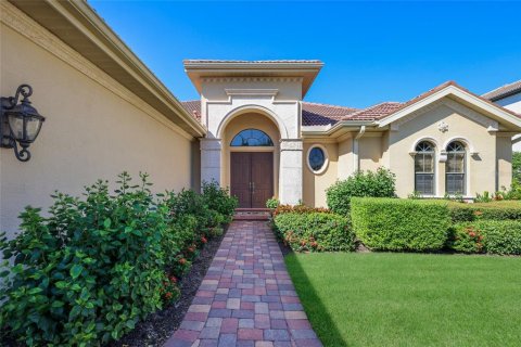 Villa ou maison à vendre à Lakewood Ranch, Floride: 3 chambres, 302.68 m2 № 2430696 - photo 2