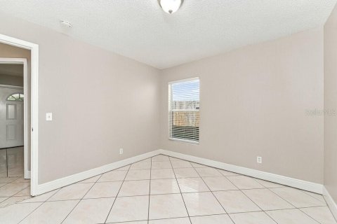 Villa ou maison à louer à Orlando, Floride: 3 chambres, 123.84 m2 № 2389339 - photo 14