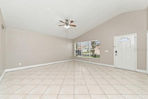 Villa ou maison à louer à Orlando, Floride: 3 chambres, 123.84 m2 № 2389339 - photo 5