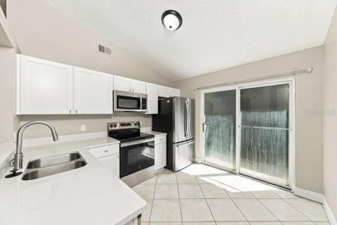 Villa ou maison à louer à Orlando, Floride: 3 chambres, 123.84 m2 № 2389339 - photo 8