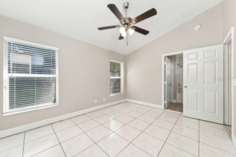 Villa ou maison à louer à Orlando, Floride: 3 chambres, 123.84 m2 № 2389339 - photo 11