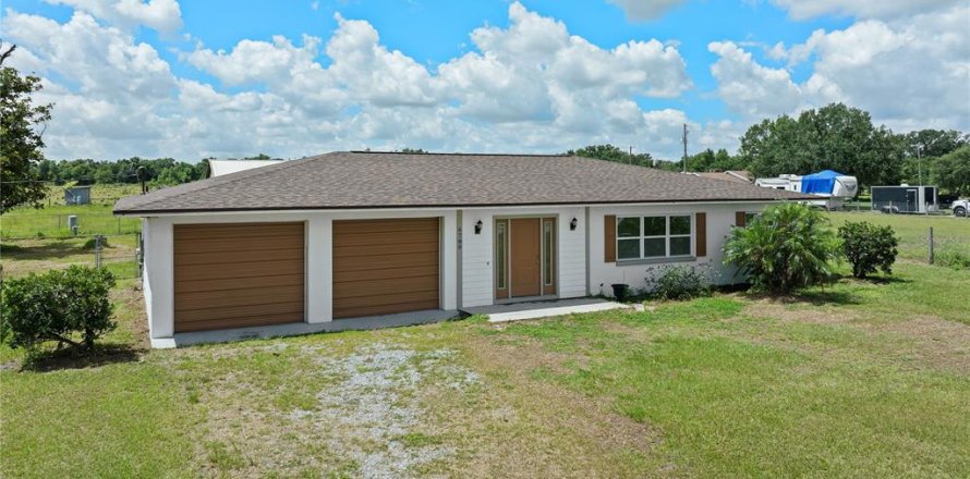 House in Fish Hawk, Florida 3 bedrooms, 144.83 sq.m. № 1744170