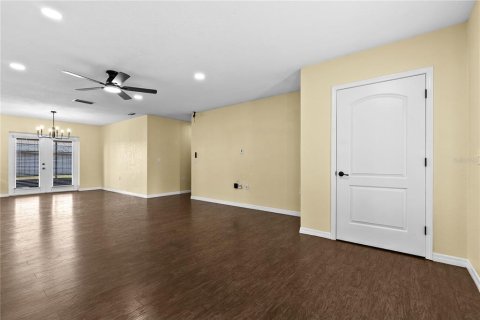 House in Fish Hawk, Florida 3 bedrooms, 144.83 sq.m. № 1744170 - photo 15