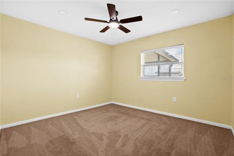 House in Fish Hawk, Florida 3 bedrooms, 144.83 sq.m. № 1744170 - photo 21