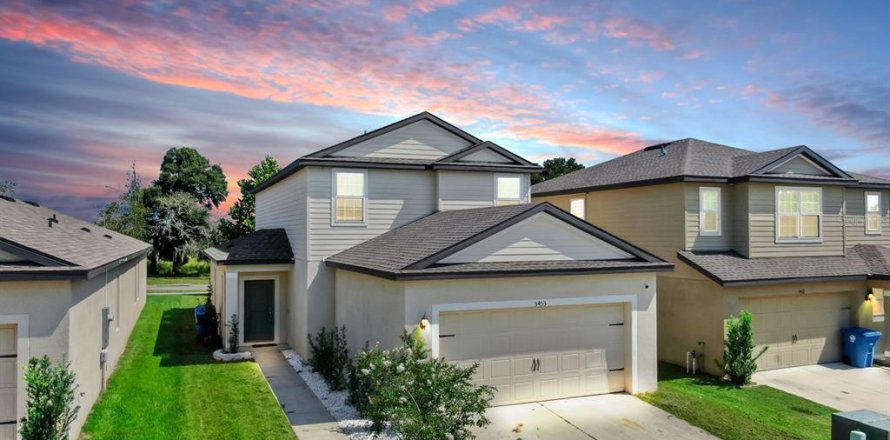 House in Brooksville, Florida 5 bedrooms, 209.12 sq.m. № 1917612