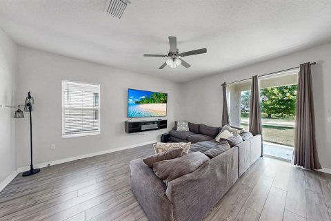 House in Brooksville, Florida 5 bedrooms, 209.12 sq.m. № 1917612 - photo 5