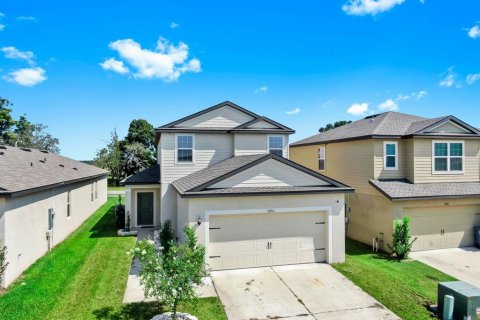 House in Brooksville, Florida 5 bedrooms, 209.12 sq.m. № 1917612 - photo 2