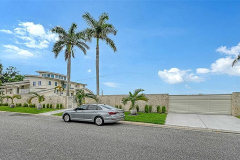 Купить виллу или дом в Сарасота, Флорида 12 комнат, 637.5м2, № 2291233 - фото 5