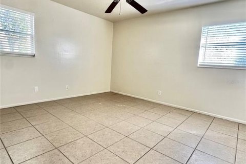 Villa ou maison à vendre à Sarasota, Floride: 3 chambres, 111.58 m2 № 2416923 - photo 11